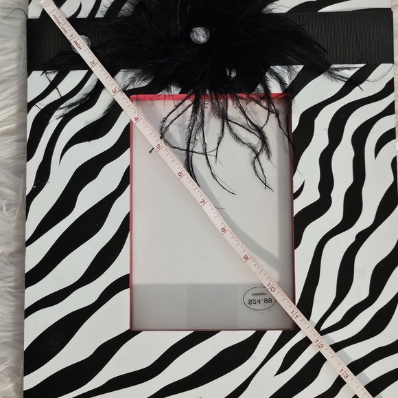 📣 Zebra 🦓 Print Picture Frame 🖼️ Stand Up Ribbon 🎀 Plume For  5"x7" Pic 😍 - Picture 4 of 5